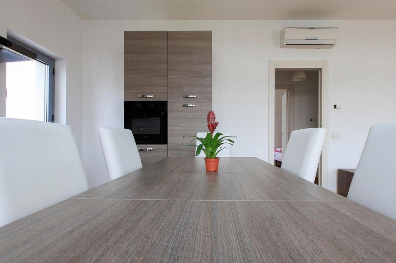 Red Line Apartments Milano ภายนอก รูปภาพ