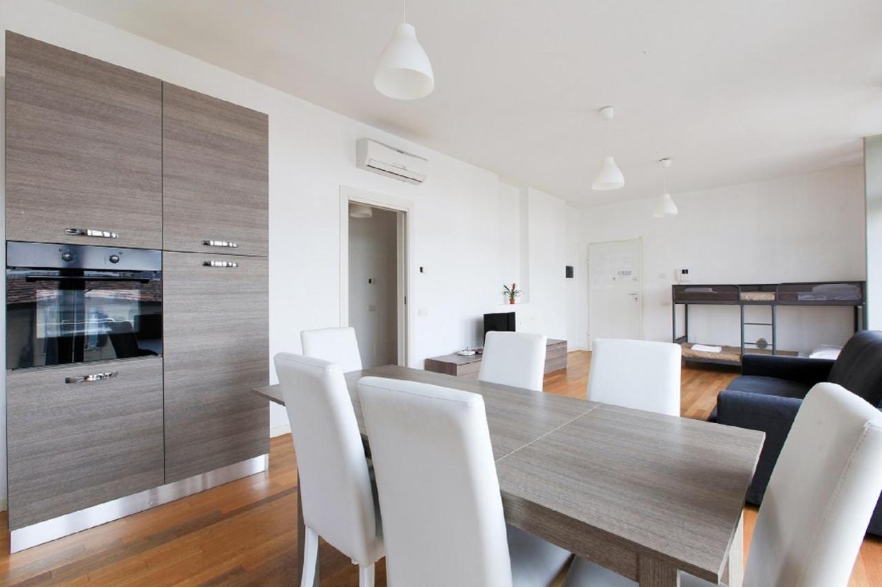 Red Line Apartments Milano ภายนอก รูปภาพ