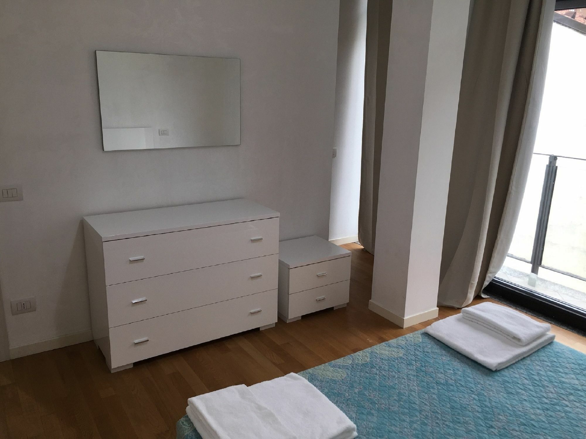 Red Line Apartments Milano ภายนอก รูปภาพ