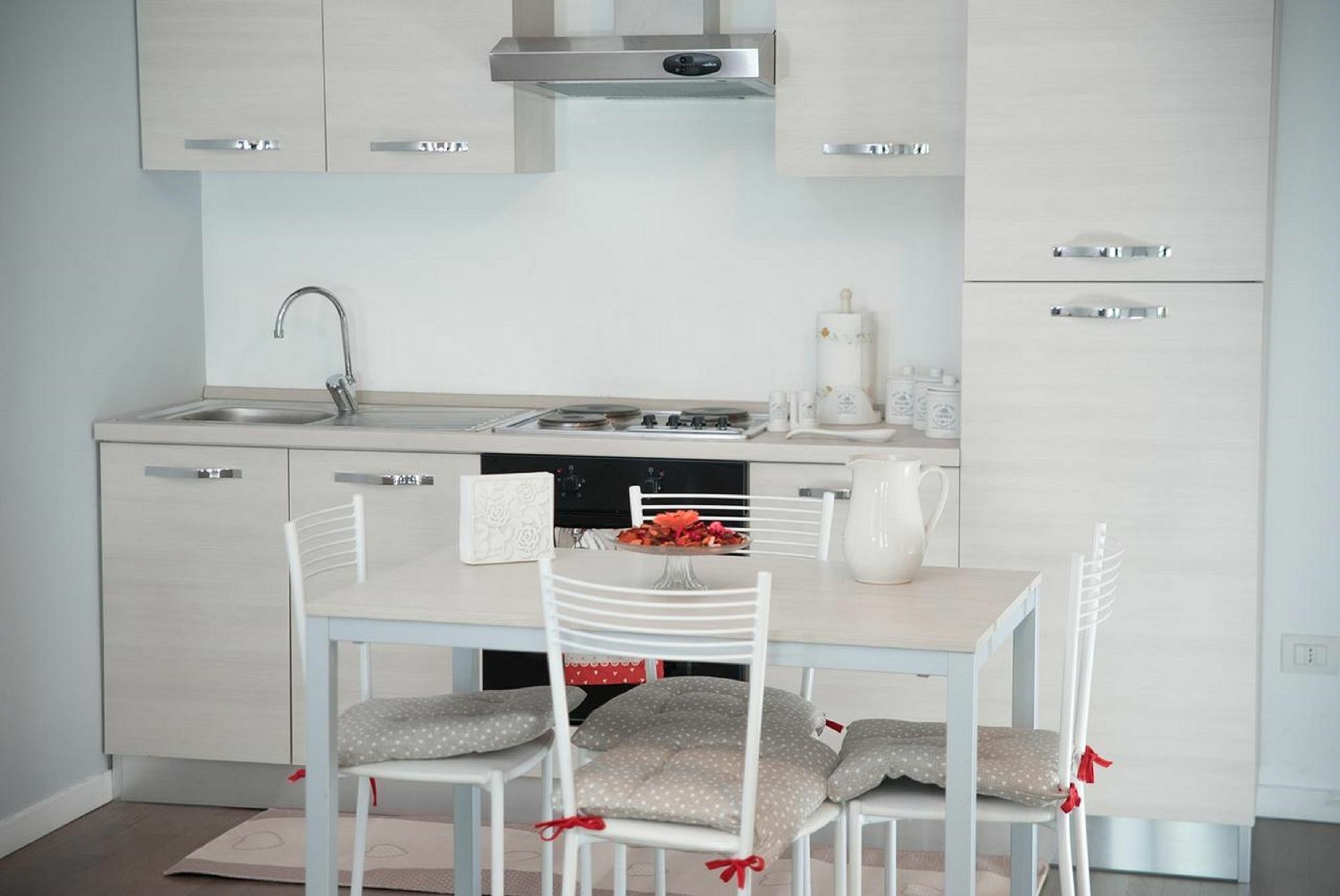 Red Line Apartments Milano ภายนอก รูปภาพ