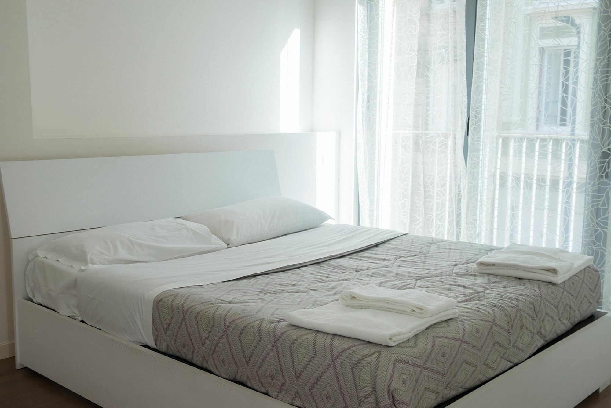 Red Line Apartments Milano ภายนอก รูปภาพ