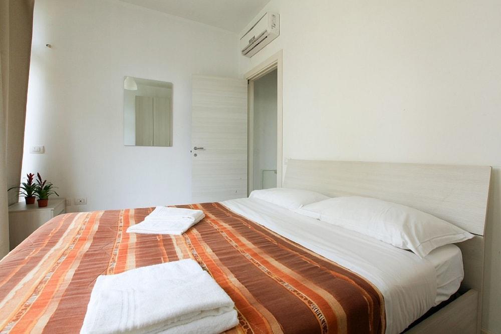 Red Line Apartments Milano ภายนอก รูปภาพ