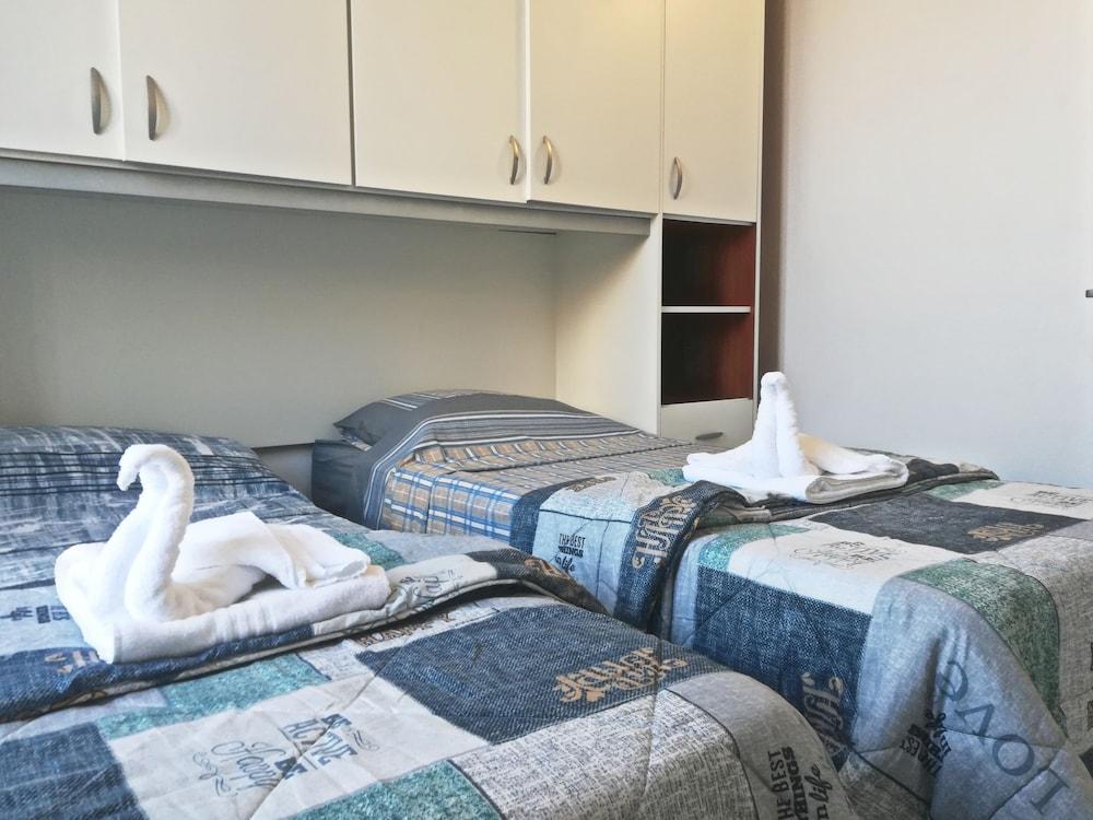 Red Line Apartments Milano ภายนอก รูปภาพ